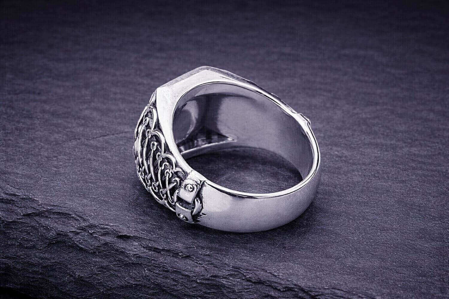 Silver Goddess Face Signet Ring – Casa Isa Jewelry