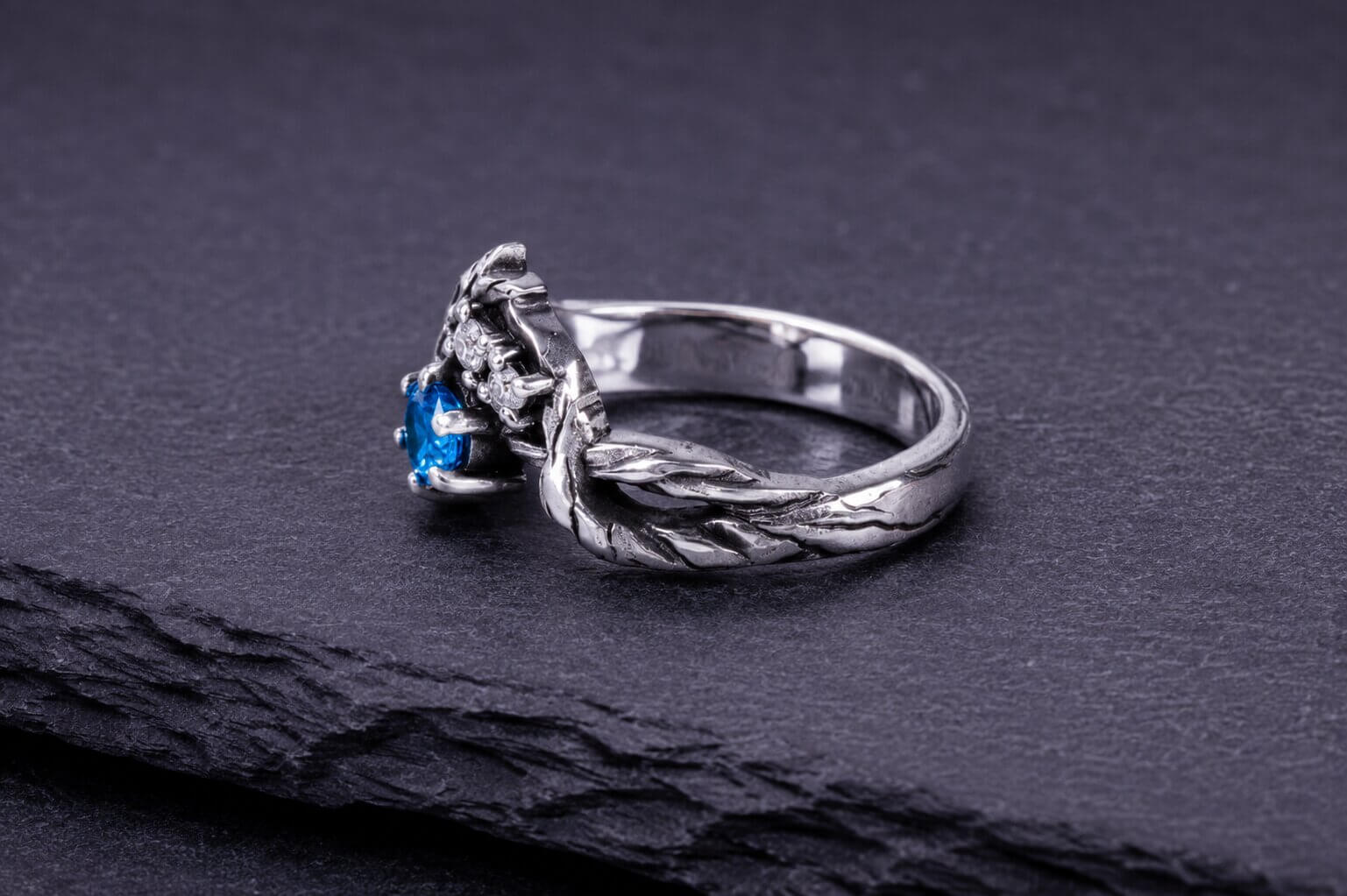Silver Leaf Ring Blue Cubic Zirconia